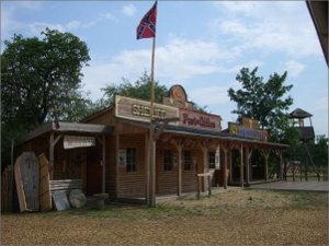 Westernsiedlung Forest Village Ranch